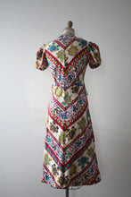 Load image into Gallery viewer, vintage 1930s novelty leaf dress