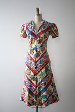 Load image into Gallery viewer, vintage 1930s novelty leaf dress