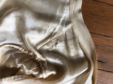 Load image into Gallery viewer, vintage 1920s embroidered jacket
