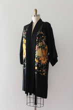 Load image into Gallery viewer, vintage 1920s embroidered robe