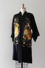 Load image into Gallery viewer, vintage 1920s embroidered robe