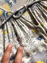 Load image into Gallery viewer, vintage 1940s floral rayon dress