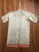 Load image into Gallery viewer, vintage 1920s pongee robe