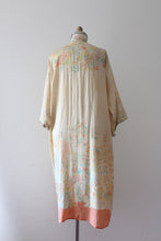Load image into Gallery viewer, vintage 1920s pongee robe