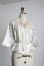 Load image into Gallery viewer, antique 1900s silk &amp; lace blouse {xs}