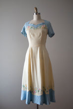 Load image into Gallery viewer, vintage 1940s embroidered dress