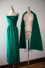 Load image into Gallery viewer, vintage 1950s emerald green dress and shawl set