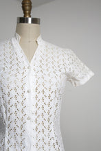 Load image into Gallery viewer, vintage 1940s eyelet top {xs}