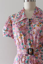 Load image into Gallery viewer, vintage 1930s floral dress with bakelite buttons