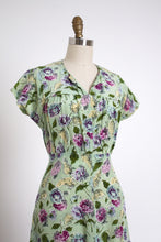 Load image into Gallery viewer, vintage 1930s floral rayon dress