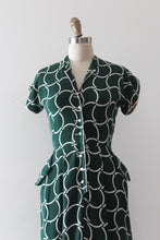 Load image into Gallery viewer, vintage 1940s green day dress