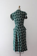 Load image into Gallery viewer, vintage 1940s green day dress