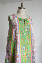 Load image into Gallery viewer, vintage 1960s tent dress {m}