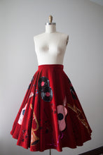 Load image into Gallery viewer, vintage 1950s style musical circle skirt