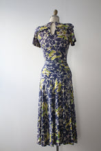 Load image into Gallery viewer, vintage 1940s novelty rayon jersey dress