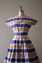 Load image into Gallery viewer, vintage 1950s Horrockses floral cotton dress