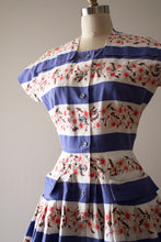 Load image into Gallery viewer, vintage 1950s Horrockses floral cotton dress