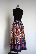 Load image into Gallery viewer, vintage 1970s Tori Richard novelty horse dress