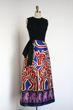 Load image into Gallery viewer, vintage 1970s Tori Richard novelty horse dress