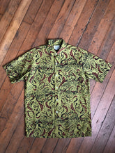 Load image into Gallery viewer, vintage 1960s button up shirt