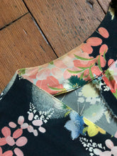 Load image into Gallery viewer, vintage 1940s novelty rayon dress