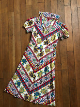 Load image into Gallery viewer, vintage 1930s novelty leaf dress