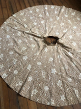 Load image into Gallery viewer, vintage 1950s under the Sea full circle skirt