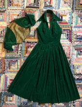 Load image into Gallery viewer, vintage 1950s Kay Selig green velvet dress set