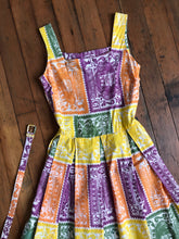 Load image into Gallery viewer, vintage 1950s novelty Stamp dress