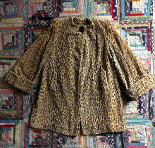Load image into Gallery viewer, vintage 1940s faux leopard coat