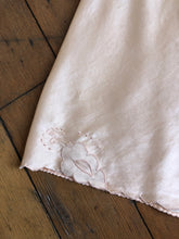 Load image into Gallery viewer, vintage 1940s tap pants {M}