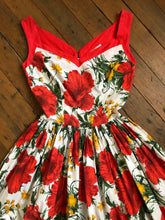 Load image into Gallery viewer, vintage 1950s Horrockses floral dress