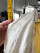 Load image into Gallery viewer, vintage 1930s 40s dressing gown {M}