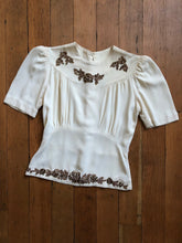 Load image into Gallery viewer, vintage 1940s rayon crepe blouse