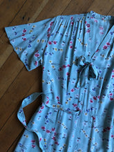 Load image into Gallery viewer, vintage 1930s 40s floral dress