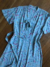 Load image into Gallery viewer, vintage 1930s 40s floral dress