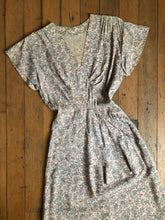 Load image into Gallery viewer, vintage 1940s rayon dress {s}