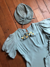 Load image into Gallery viewer, vintage 1930s pale blue bias cut dress set with hat