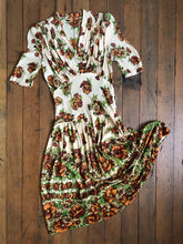 Load image into Gallery viewer, vintage 1930s 40s rayon jersey dress