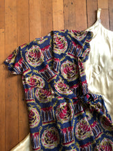Load image into Gallery viewer, vintage 1930s wrap dress