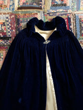 Load image into Gallery viewer, vintage 1920s blue velvet cape