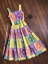 Load image into Gallery viewer, vintage 1950s novelty Stamp dress