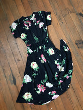 Load image into Gallery viewer, vintage 1940s floral rayon dress