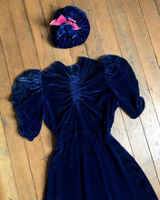 Load image into Gallery viewer, vintage 1930s velvet dress and hat set
