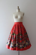 Load image into Gallery viewer, RARE vintage 1950s Japanese inspired scene border print skirt