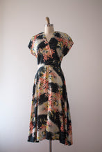 Load image into Gallery viewer, vintage 1940s novelty rayon dress
