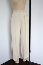 Load image into Gallery viewer, vintage 1940s linen pant set