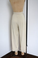 Load image into Gallery viewer, vintage 1940s linen pant set