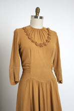 Load image into Gallery viewer, vintage 1940s rayon crepe dress