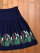 Load image into Gallery viewer, vintage 1930s 40s border print cattails skirt